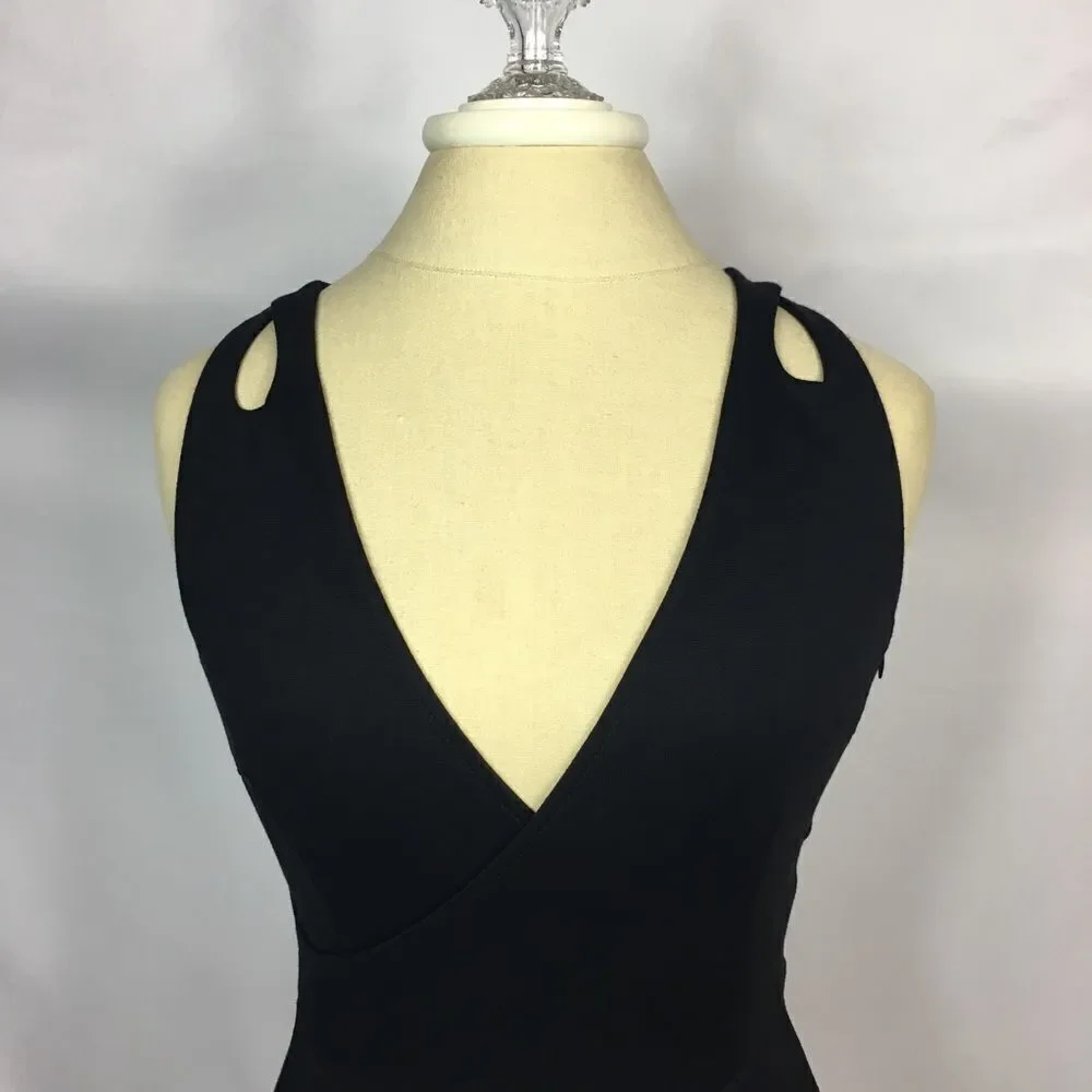 Jack Brand Womans Sleeveless Little Black Dress‎